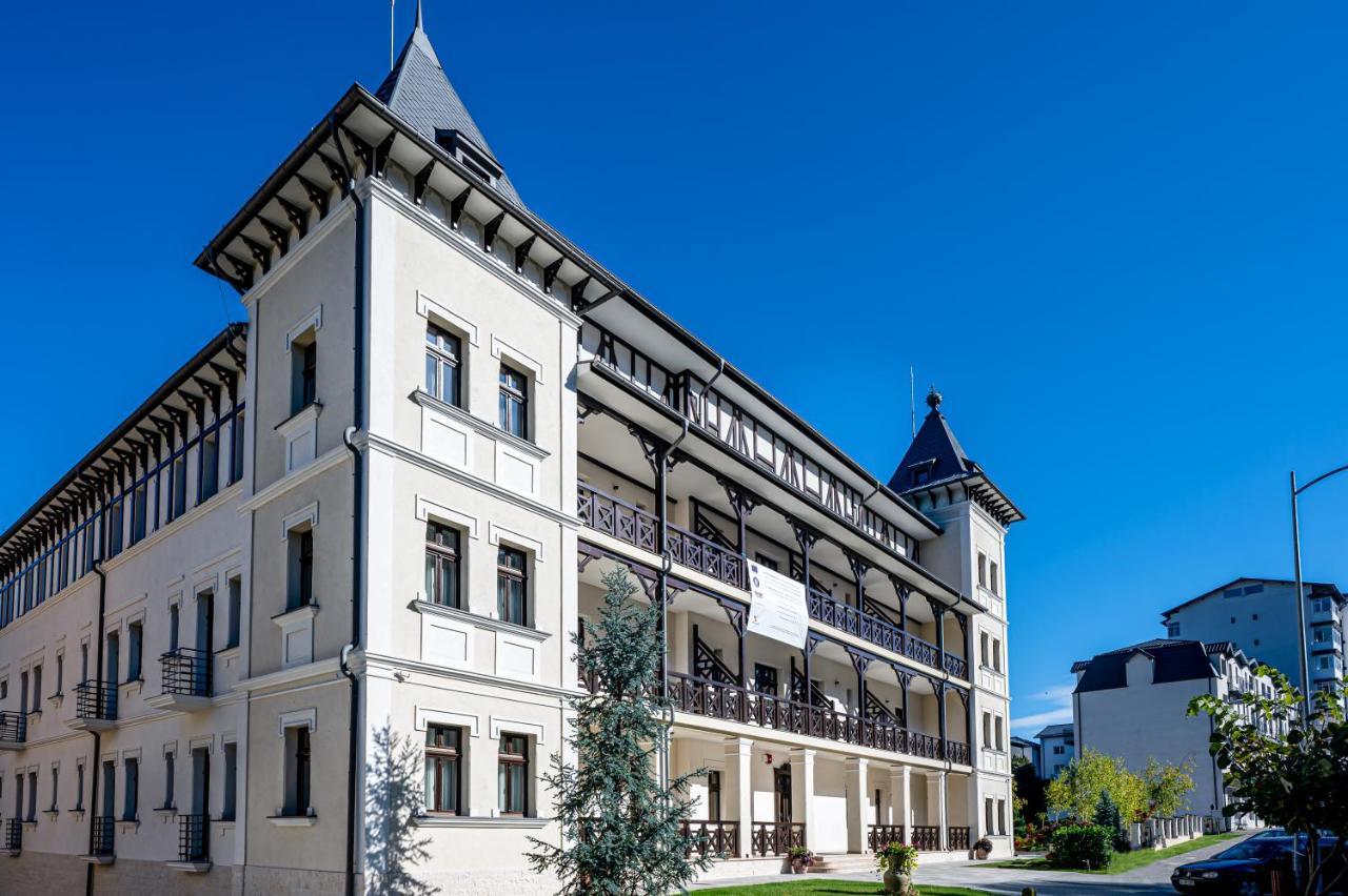 Hotel Carolin Călimăneşti Exterior foto